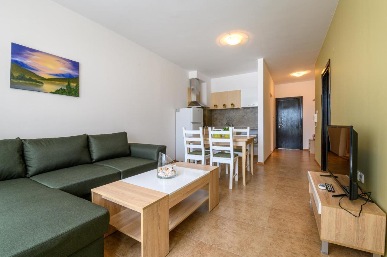 Robinson Beach Apartments 엘레니테 외부 사진