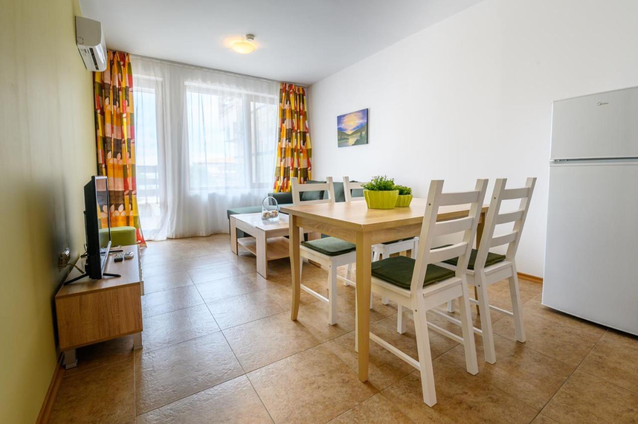 Robinson Beach Apartments 엘레니테 외부 사진