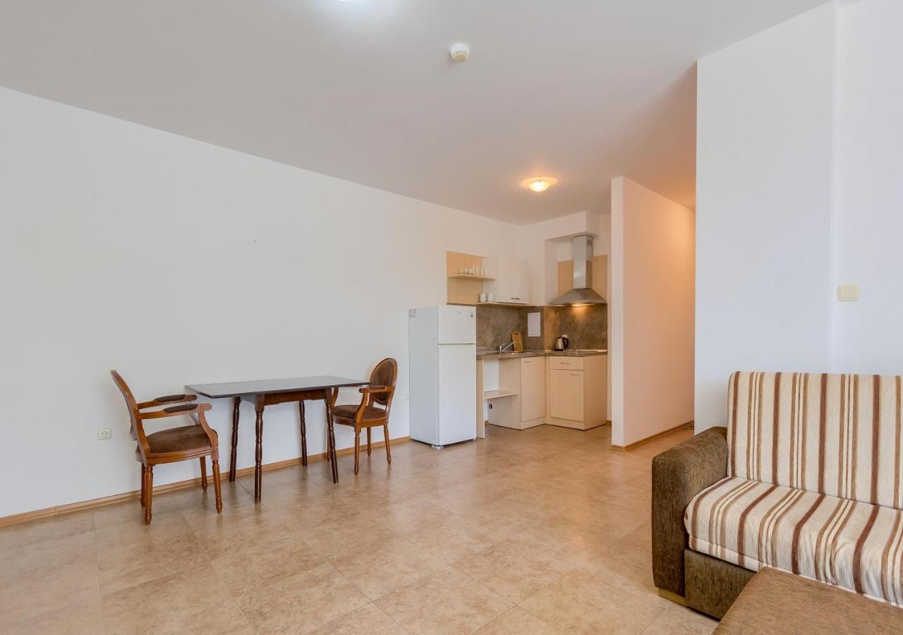 Robinson Beach Apartments 엘레니테 외부 사진