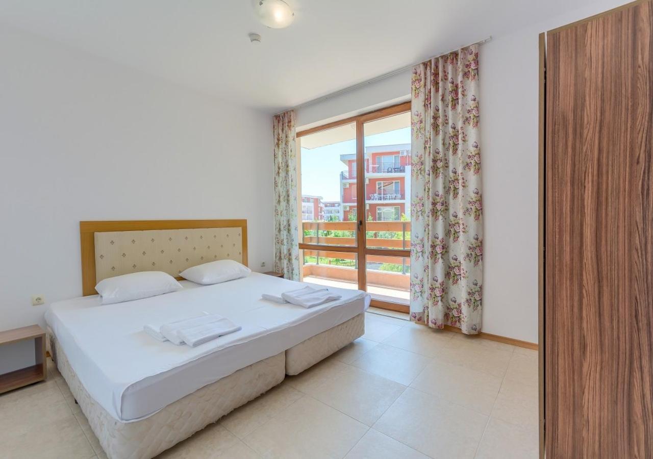 Robinson Beach Apartments 엘레니테 외부 사진