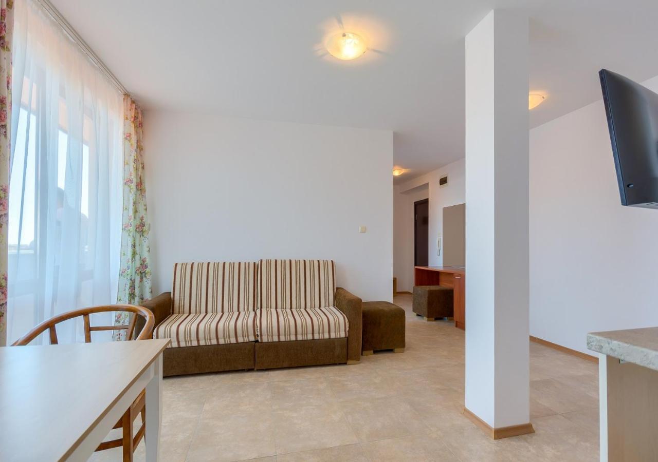 Robinson Beach Apartments 엘레니테 외부 사진