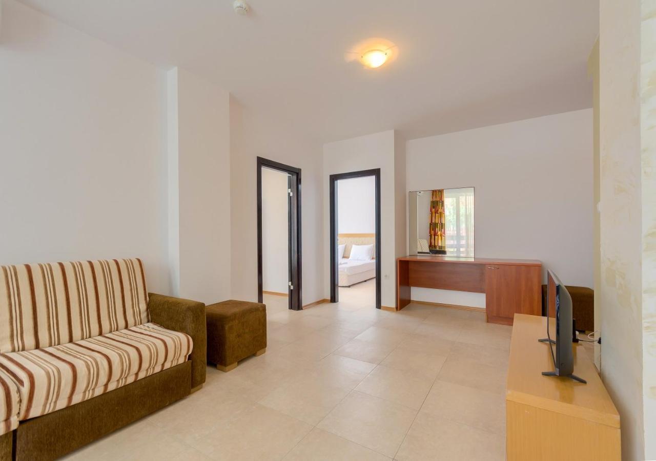 Robinson Beach Apartments 엘레니테 외부 사진