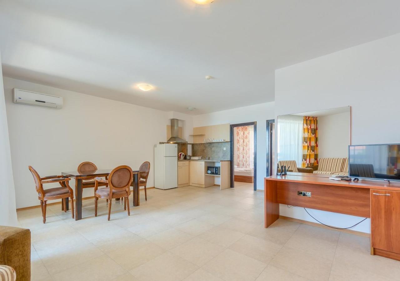 Robinson Beach Apartments 엘레니테 외부 사진